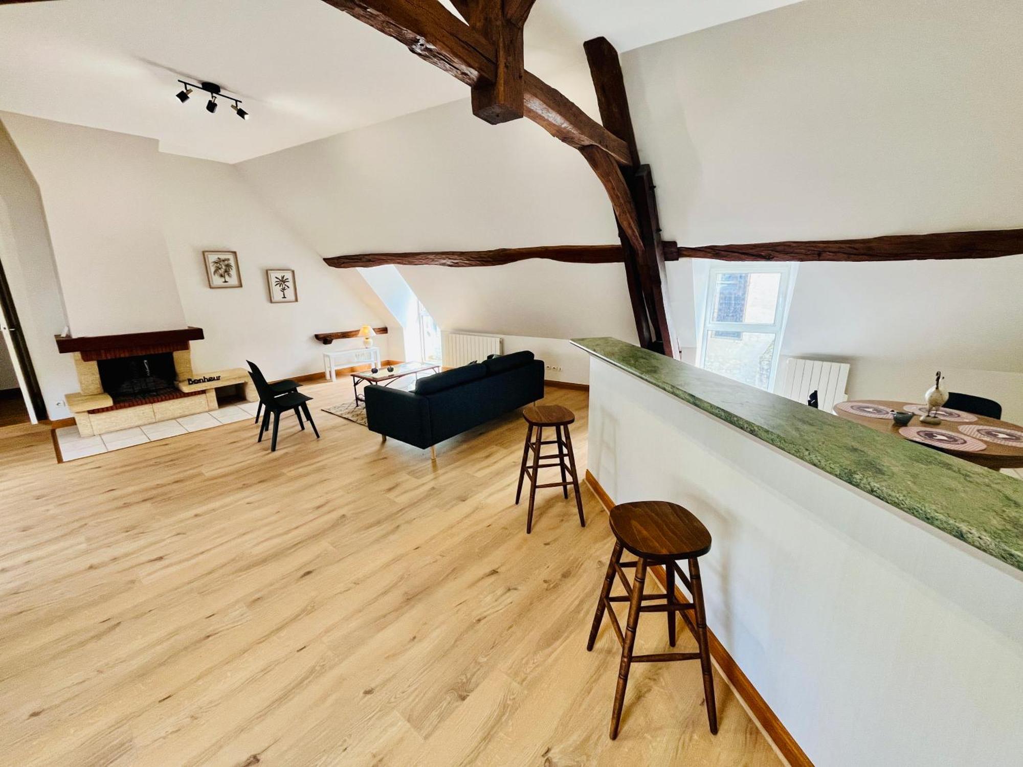 Centre-Bourg, Calme, Familial, L'Appart Du Clocher Limeray Bagian luar foto